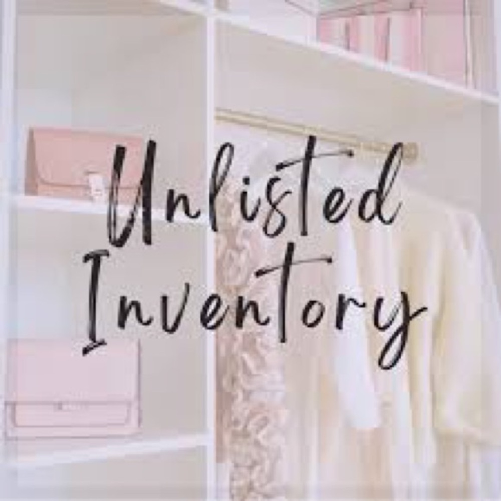 CLOTHING or ACCESORY- Unlisted item sold in live show.